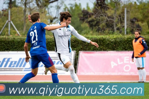 墨西哥媒体报道三镇俱乐部欲签帕丘卡球员洪德尔卡迪斯